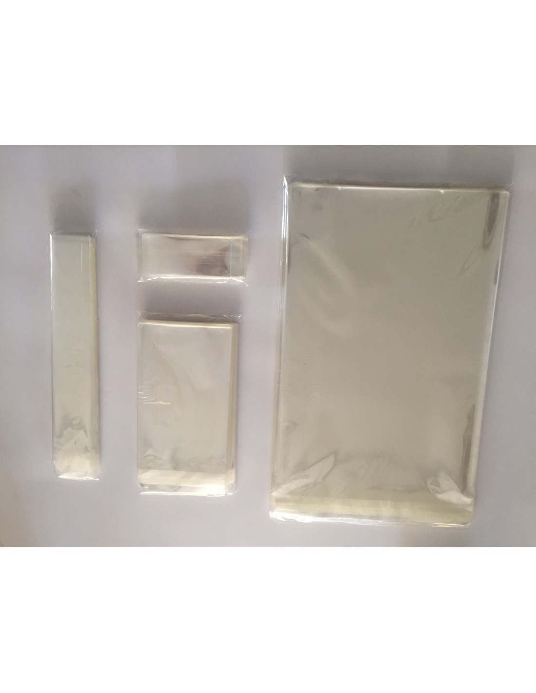 Bolsas transparentes con cierre adhesivo